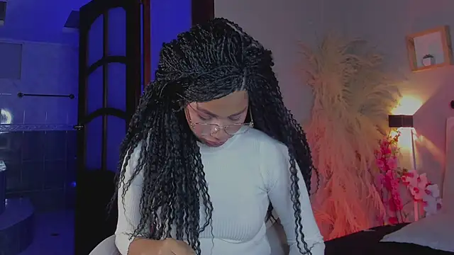 nayah   online show from 31, 1, 2025