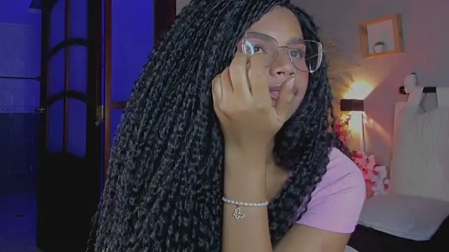 nayah   online show from 31, 1, 2025