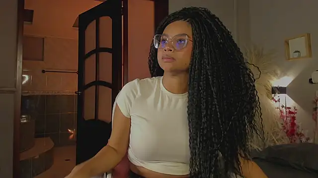 nayah   online show from 8, 2, 2025