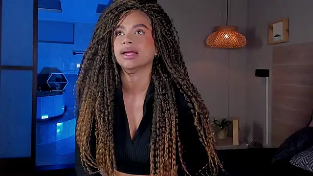 nayah   online show from 13, 10, 2025