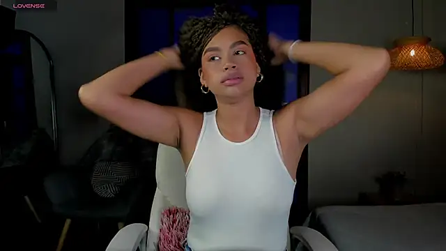 nayah   online show from 30, 10, 2025