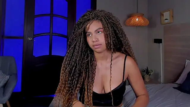 nayah   online show from 7, 11, 2025