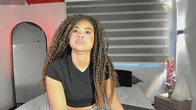 nayah   online show from 18, 11, 2025