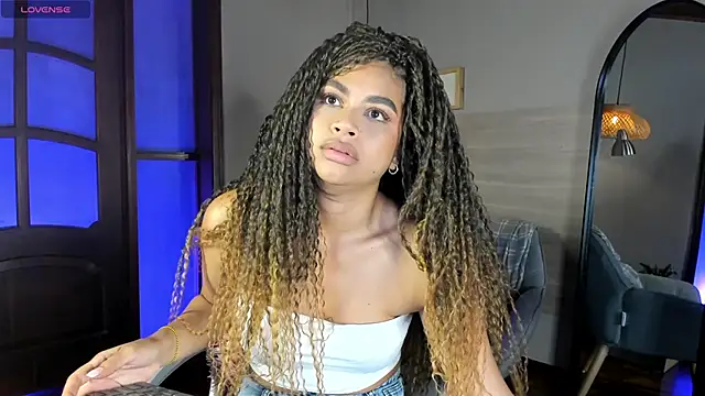 nayah   online show from 18, 3, 2026