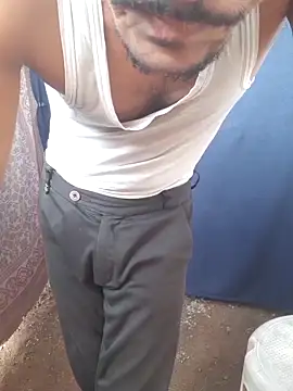 Snapshot of Burhade-- chatting on 5, 11, 2025 Burhade-- online show from 5, 11, 2025