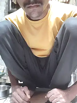 Snapshot of Burhade-- chatting on 26, 11, 2025 Burhade-- online show from 26, 11, 2025