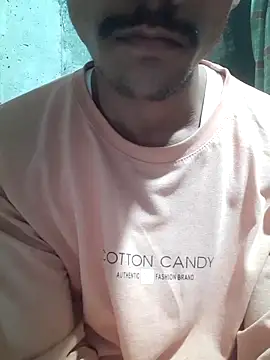 Snapshot of Burhade-- chatting on 27, 11, 2025 Burhade-- online show from 27, 11, 2025