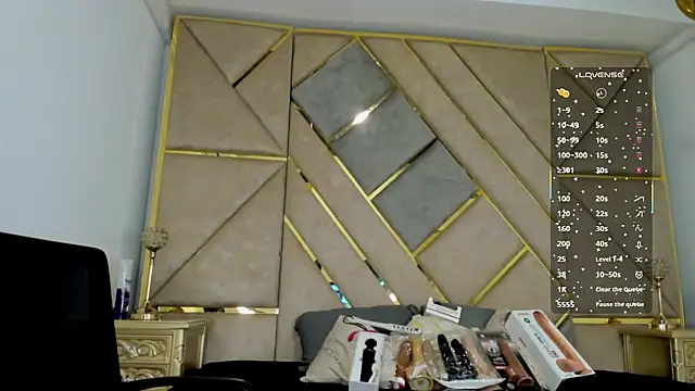 AmberAdams  online show from 9, 9, 2025