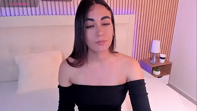 Emma Sophia2 online show from 2, 11, 2025