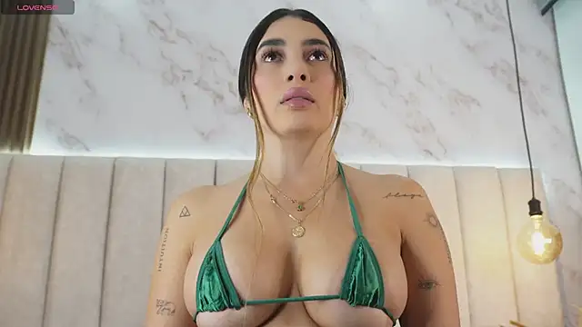 Annyy Rosse online show from 2, 12, 2025