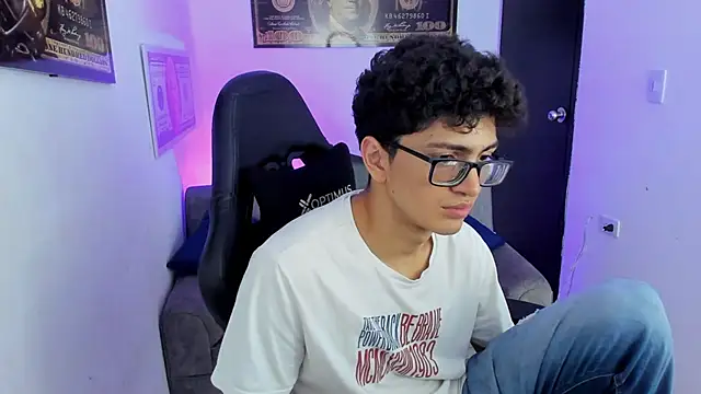 TylerWhite  online show from 14, 3, 2025