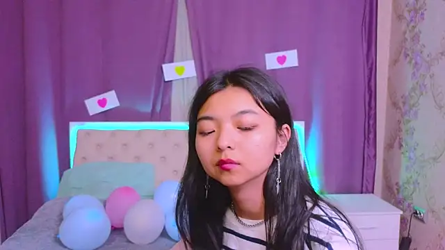 Shy Kira online show from 11, 2, 2025