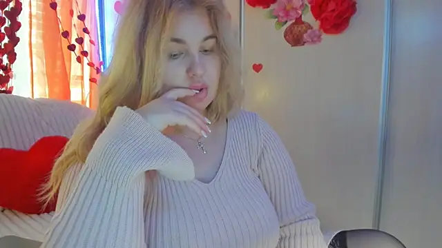 CoraSwon online show from 23, 2, 2025