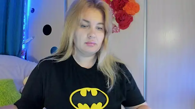 CoraSwon online show from 18, 9, 2025