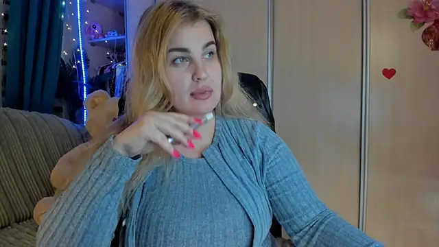 CoraSwon online show from 3, 3, 2026