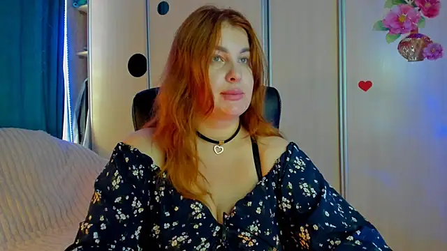 Snapshot of CoraSwon chatting on 5, 7, 2026 CoraSwon online show from 5, 7, 2026