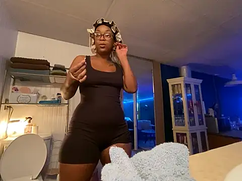 KLoveeee online show from 4, 8, 2026