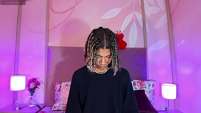 Maxim-Walker online show from 25, 2, 2025