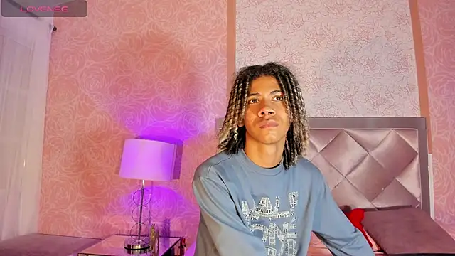 Maxim-Walker online show from 28, 2, 2025