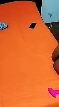 littlebrunett online show from 5, 2, 2025