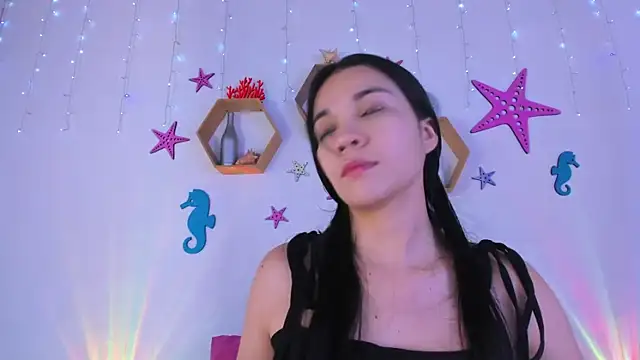 Emiily Parkerr online show from 8, 11, 2025