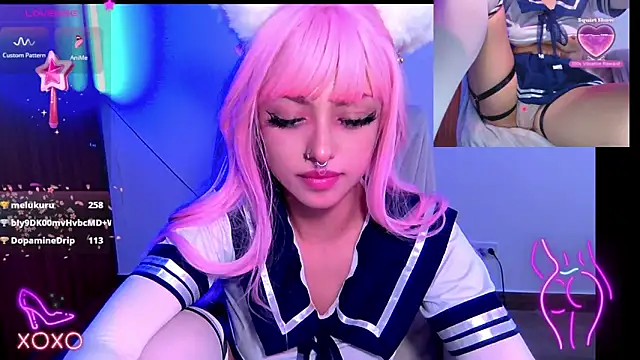 Snapshot of HollyDominic chatting on 20, 12, 2024 HollyDominic online show from 20, 12, 2024