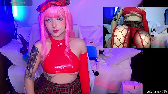 HollyDominic online show from 2, 12, 2025