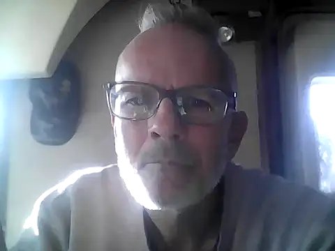 Snapshot of richa22cm chatting on 18, 12, 2025 richa22cm online show from 18, 12, 2025