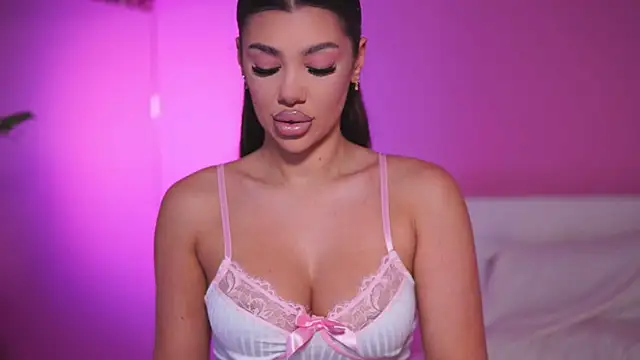 Snapshot of NatyDesiree chatting on 25, 2, 2025 NatyDesiree online show from 25, 2, 2025