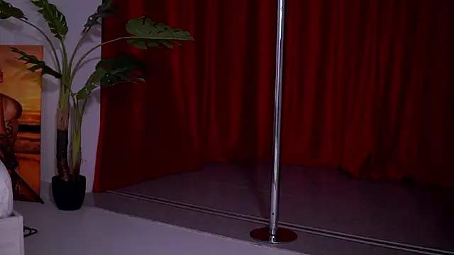 NatyDesiree online show from 8, 2, 2026