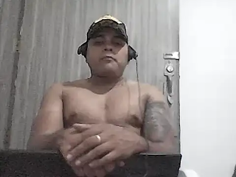 SaucyAffair0 online show from 3, 3, 2025