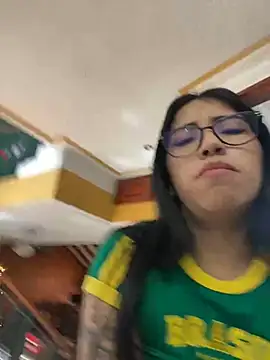 Snapshot of SaritaHot_69 chatting on 18, 12, 2024 SaritaHot 69 online show from 18, 12, 2024