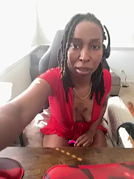 LeyaHoneybuns online show from 24, 2, 2026