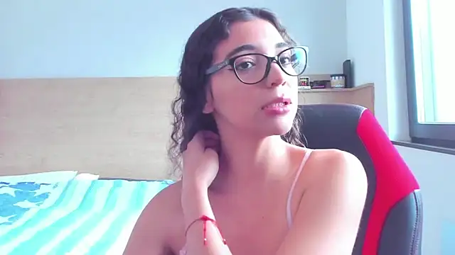 uniquerossie online show from 16, 10, 2025