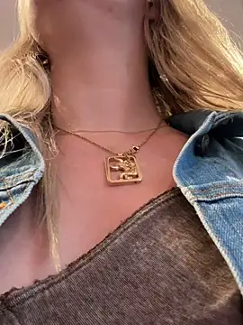 lexi luv online show from 7, 3, 2025