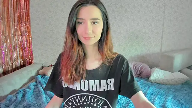 crystalnut online show from 5, 2, 2025