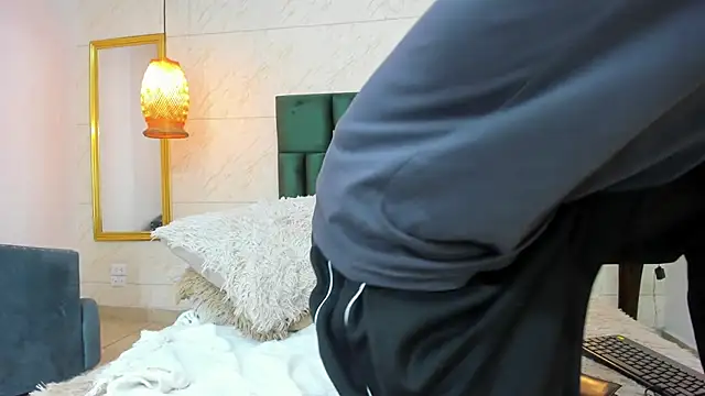 Levy Steve online show from 12, 9, 2025