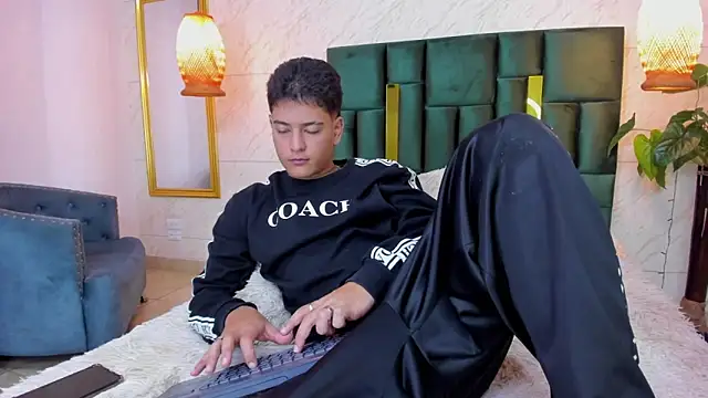 Levy Steve online show from 21, 9, 2025