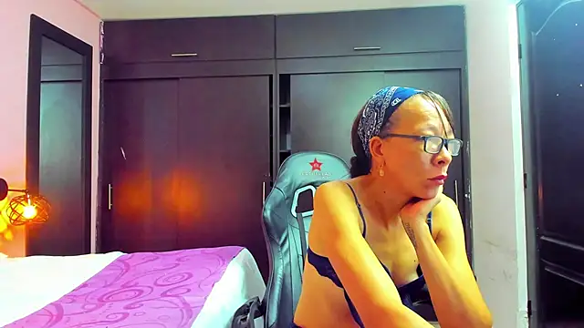 daniela xue online show from 15, 3, 2025