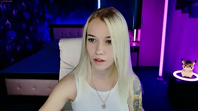 ShhhO O online show from 22, 11, 2025