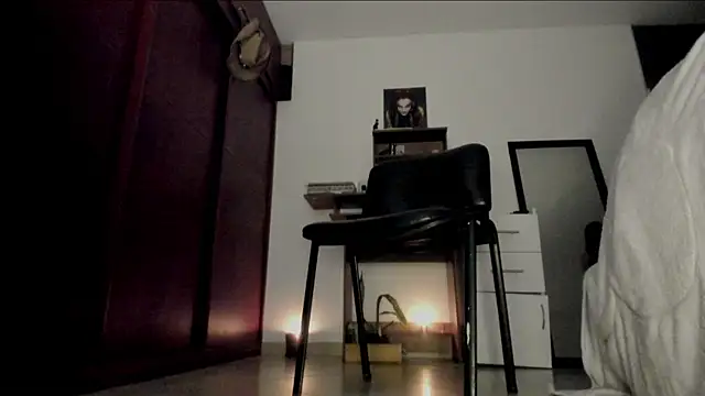 Snapshot of Lucyerobbie chatting on 10, 7, 2026 Lucyerobbie online show from 10, 7, 2026