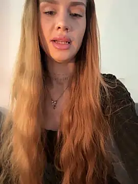 Snapshot of EmiliaCatalina chatting on 29, 6, 2026 EmiliaCatalina online show from 29, 6, 2026