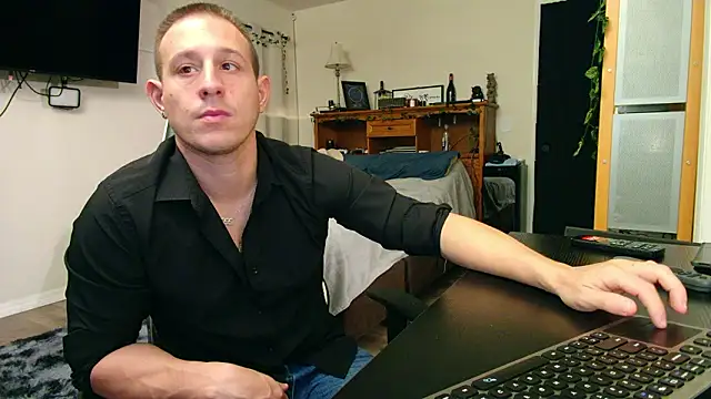 zack Fisher online show from 25, 3, 2026