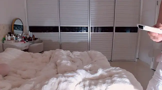 -Lucky Girl online show from 15, 1, 2025