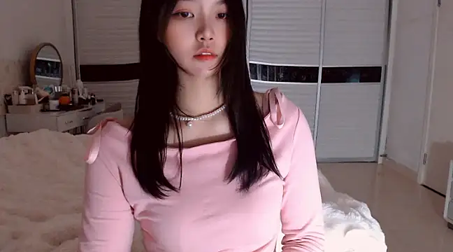 -Lucky Girl online show from 25, 1, 2025