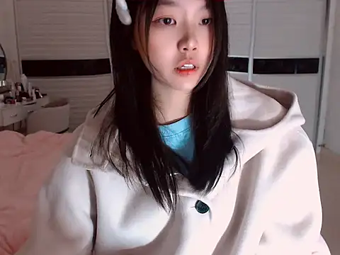 -Lucky Girl online show from 30, 1, 2025