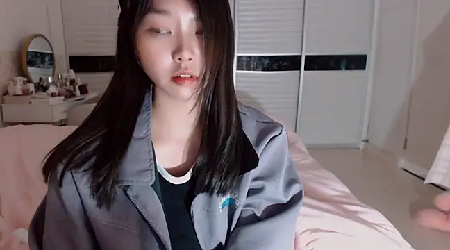 -Lucky Girl online show from 19, 2, 2025