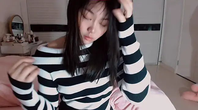 -Lucky Girl online show from 19, 2, 2025