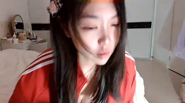 -Lucky Girl online show from 6, 3, 2025