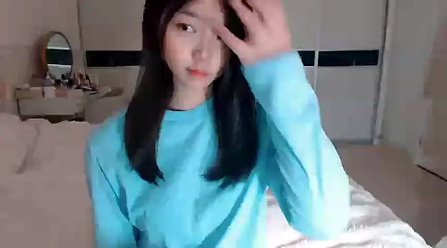 -Lucky Girl online show from 10, 3, 2025